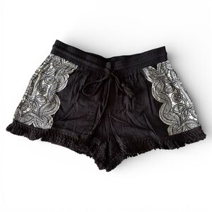 Mossimo Supply Co. Women’s Pull On Shorts Size Large Black White Boho Fringe